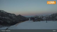 Archiv Foto Webcam Stubaier Gletscher: Aublick Bergstation Murmele 00:00
