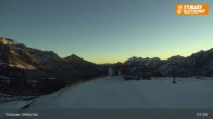 Archiv Foto Webcam Stubaier Gletscher: Aublick Bergstation Murmele 06:00