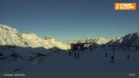 Archived image Webcam Stubai Glacier - View Top Station Murmele 14:00