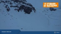 Archived image Webcam Stubai Glacier - View Fernau Station 00:00