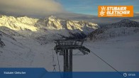 Archived image Webcam Stubai Glacier - View Fernau Station 02:00