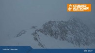 Archived image Webcam Stubai Glacier - View Fernau Station 00:00