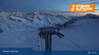 Archived image Webcam Stubai Glacier - View Fernau Station 06:00