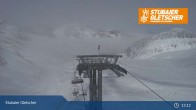 Archiv Foto Webcam Stubaier Gletscher: Ausblick Fernau Bergstation 12:00