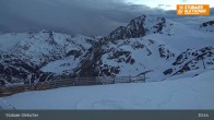 Archived image Webcam Stubai Glacier - View Fernau Station 02:00