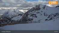 Archived image Webcam Stubai Glacier - View Fernau Station 06:00