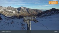 Archiv Foto Webcam Stubaier Gletscher: Ausblick Fernau Bergstation 07:00