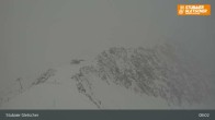 Archiv Foto Webcam Stubaier Gletscher: Ausblick Fernau Bergstation 07:00