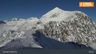 Archived image Webcam Stubai Glacier - View Fernau Station 03:00