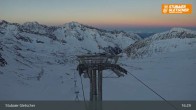 Archived image Webcam Stubai Glacier - View Fernau Station 11:00