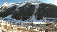 Archiv Foto Webcam Lötschental: Blick auf Wilerhorn und Bietschhorn 13:00