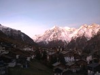 Archiv Foto Webcam Grächen: Ferienwohnungen Soldanella 05:00