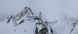 Archived image Webcam Sölden - Tiefenbach Glacier View Top Station 11:00