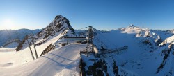 Archived image Webcam Sölden - Tiefenbach Glacier View Top Station 07:00