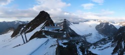 Archiv Foto Webcam Sölden - Tiefenbachgletscher Berg 05:00