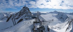 Archived image Webcam Sölden - Tiefenbach Glacier View Top Station 13:00