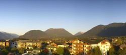 Archiv Foto Webcam Alpenresort Schwarz: Mieminger Plateau 05:00