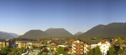Archiv Foto Webcam Alpenresort Schwarz: Mieminger Plateau 06:00