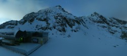 Archived image Webcam Kaiserbahn Lift Kühtai 23:00