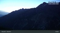Archived image Webcam Neustift: "Elfer" gondola 04:00