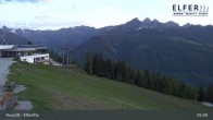 Archived image Webcam Neustift: "Elfer" gondola 04:00