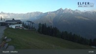 Archived image Webcam Neustift: "Elfer" gondola 06:00
