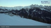 Archived image Webcam Neustift: "Elfer" gondola 07:00
