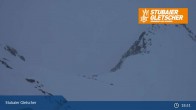 Archived image Webcam Stubai glacier: Daunjoch chair lift 00:00