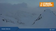 Archived image Webcam Stubai glacier: Daunjoch chair lift 04:00