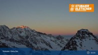 Archiv Foto Webcam Daunjoch Sessellift am Stubaier Gletscher 04:00