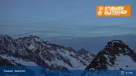 Archived image Webcam Stubai glacier: Daunjoch chair lift 02:00