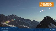 Archived image Webcam Stubai glacier: Daunjoch chair lift 06:00