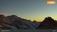 Archiv Foto Webcam Daunjoch Sessellift am Stubaier Gletscher 06:00