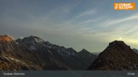 Archiv Foto Webcam Daunjoch Sessellift am Stubaier Gletscher 07:00