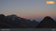 Archived image Webcam Stubai glacier: Daunjoch chair lift 00:00