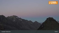 Archived image Webcam Stubai glacier: Daunjoch chair lift 04:00