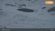Archived image Webcam Stubai glacier: Daunjoch chair lift 18:00