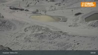 Archived image Webcam Stubai glacier: Daunjoch chair lift 08:00