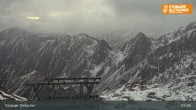 Archived image Webcam Stubai glacier: Daunjoch chair lift 06:00