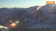 Archiv Foto Webcam Daunjoch Sessellift am Stubaier Gletscher 07:00