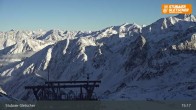 Archiv Foto Webcam Daunjoch Sessellift am Stubaier Gletscher 14:00