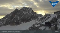 Archiv Foto Dachstein Gletscher: Webcam Bergstation Hunerkogel (2700 m) 15:00