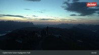 Archived image Webcam Peak of Hohe Salve 04:00