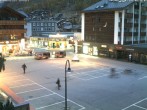 Archiv Foto Webcam Zermatt Bahnhofplatz 06:00