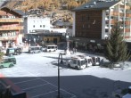Archiv Foto Webcam Zermatt Bahnhofplatz 11:00