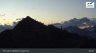 Archiv Foto Webcam Walmendingerhorn Kleinwalsertal 04:00