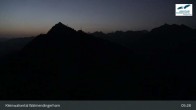 Archived image Webcam Walmendingerhorn Mittelberg 04:00