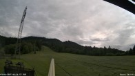Archiv Foto Webcam Blick von der Talstation des Schlepplifts Buron auf den Lift und die Piste 05:00