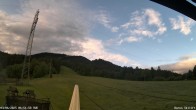 Archiv Foto Webcam Blick von der Talstation des Schlepplifts Buron auf den Lift und die Piste 06:00