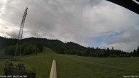 Archiv Foto Webcam Blick von der Talstation des Schlepplifts Buron auf den Lift und die Piste 07:00